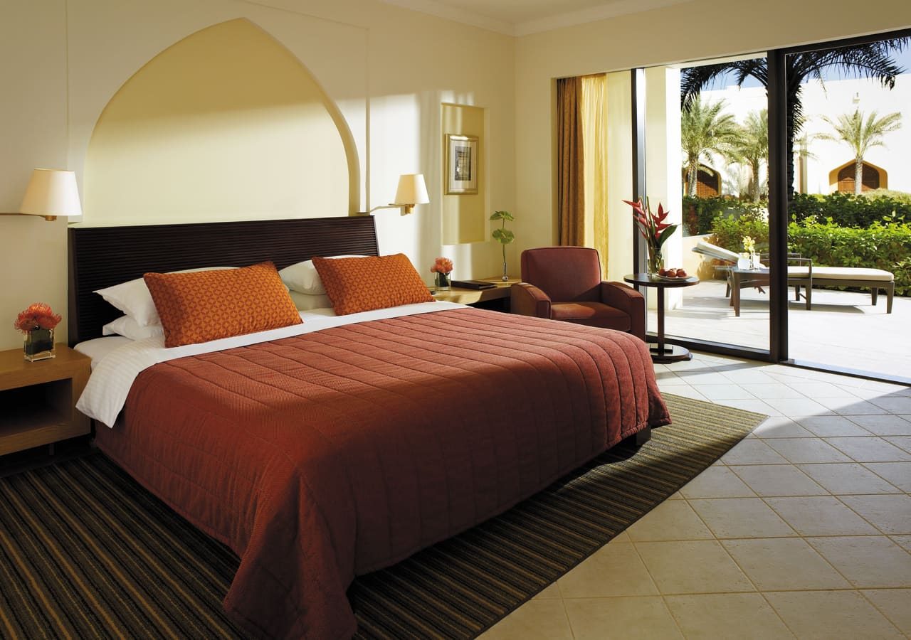 Al bandar at shangri la barr al jissah resort and spa deluxe terrace suite 1280