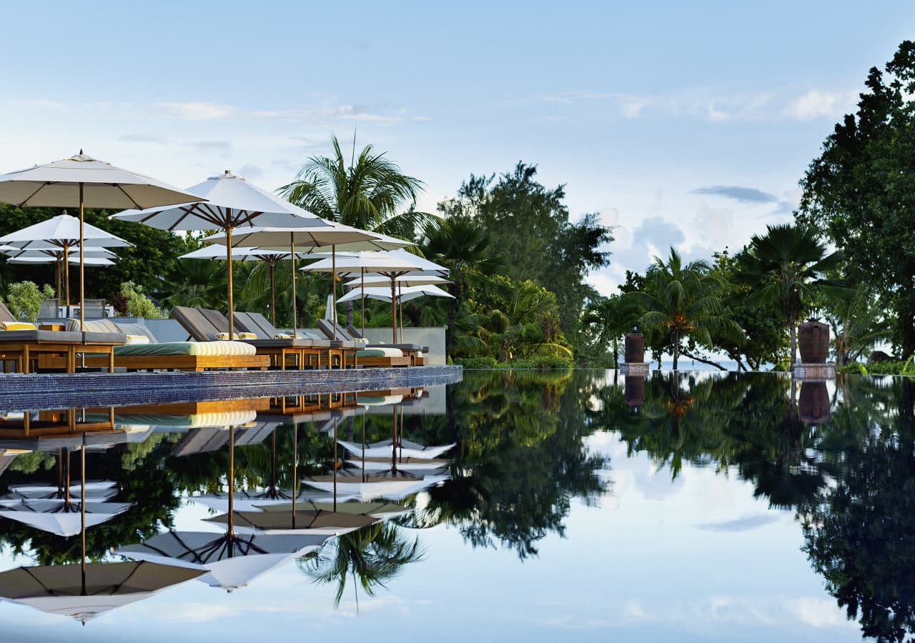 Raffles praslin seychelles swimming pool 1280