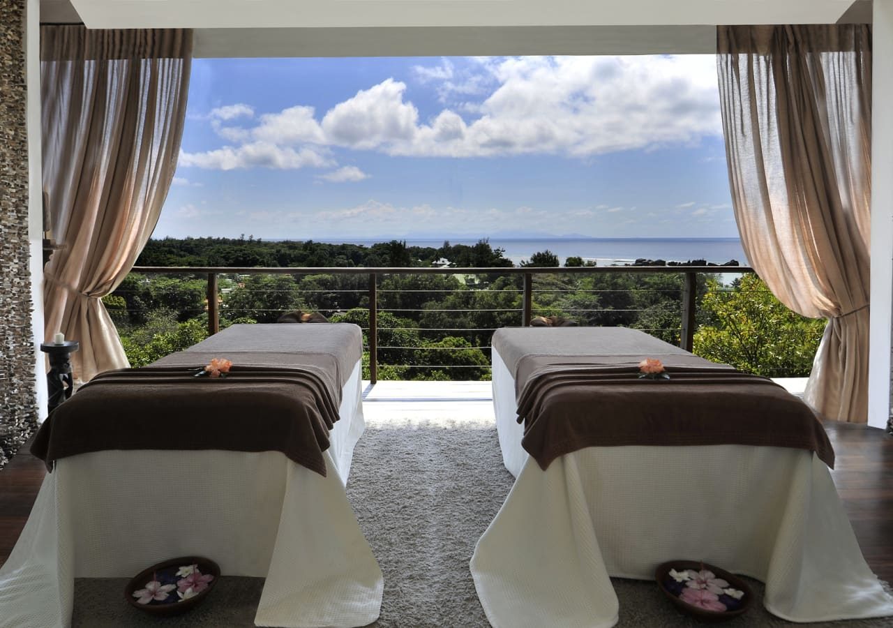 Le domaine de lorangeraie spa and wellness 1280