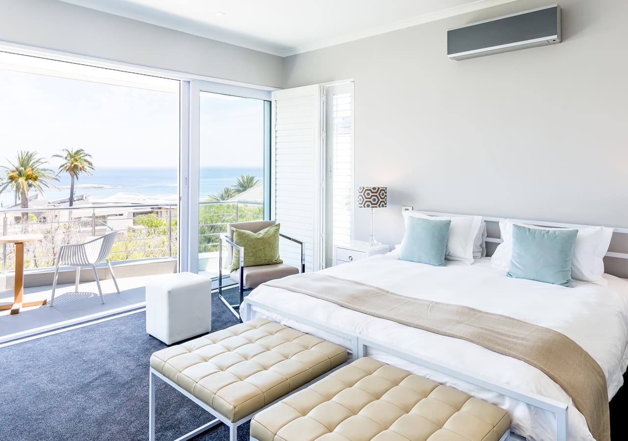 Camps bay retreat guest bedroom suite with a balcony 1280