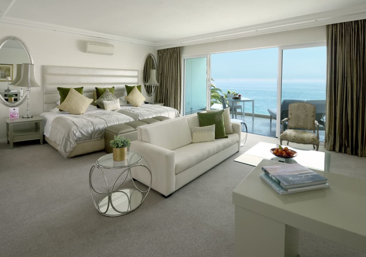 The clarendon bantry bay superior suite interior 1280