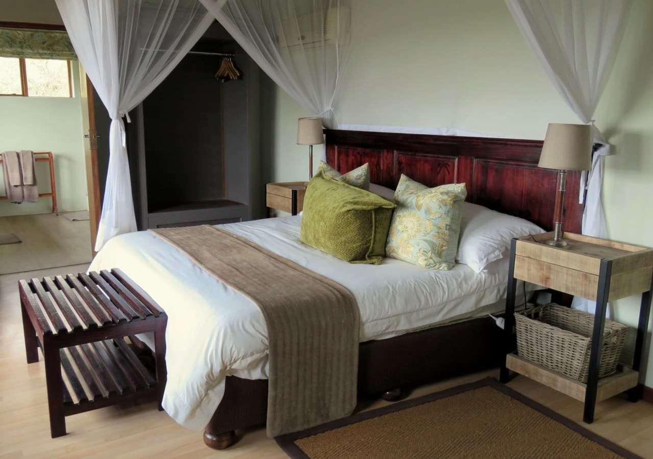 Amakhala woodbury lodge guest bedroom 1280