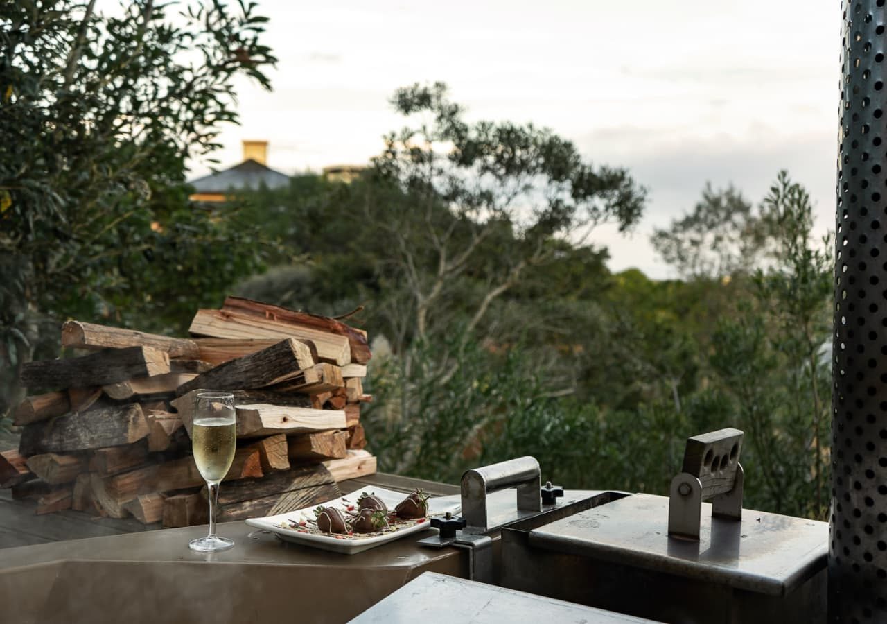 Pezula nature hotel and spa woodfired hot tub 1280