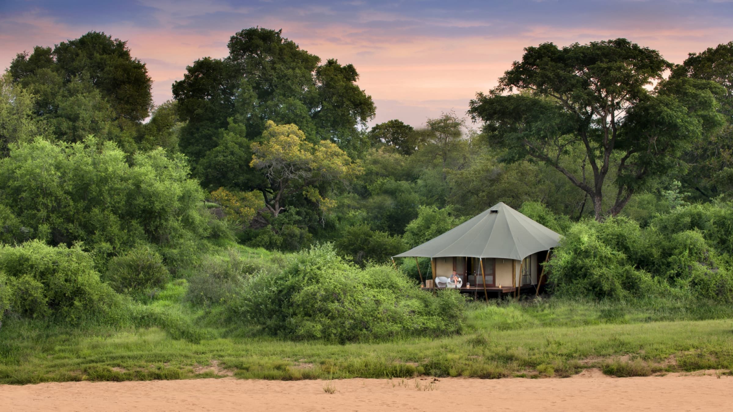 Ngala tented camp guest tent on the river 2400