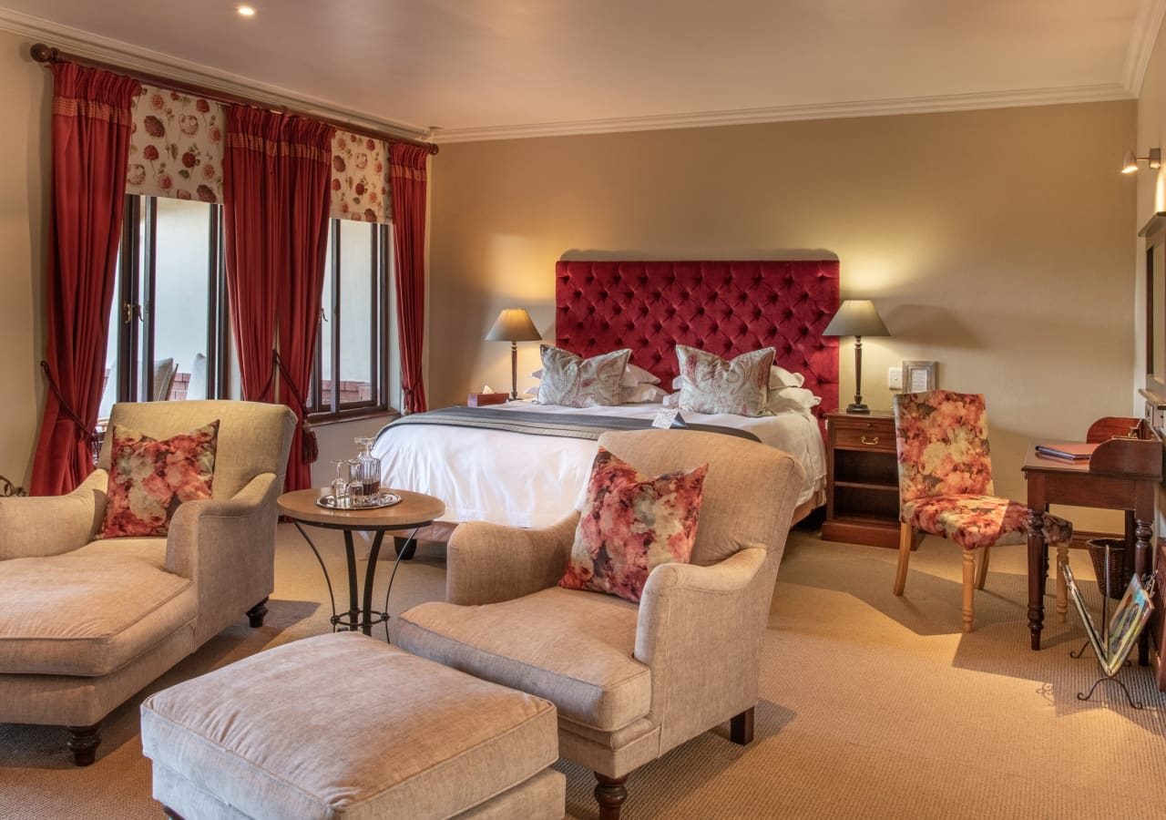 Olivers restaurant and lodge luxury bedroom 1280