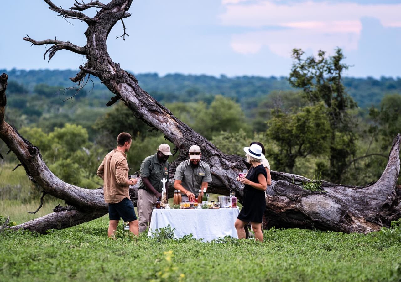 Shumbalala game lodge lunch in the bush 1280