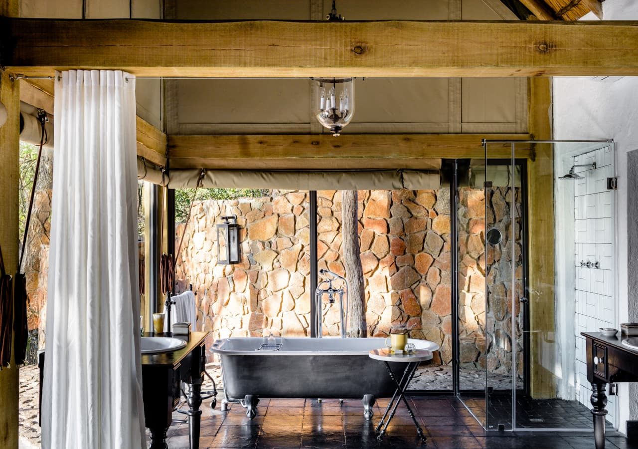 Singita ebony lodge lodge guest bathroom 1280