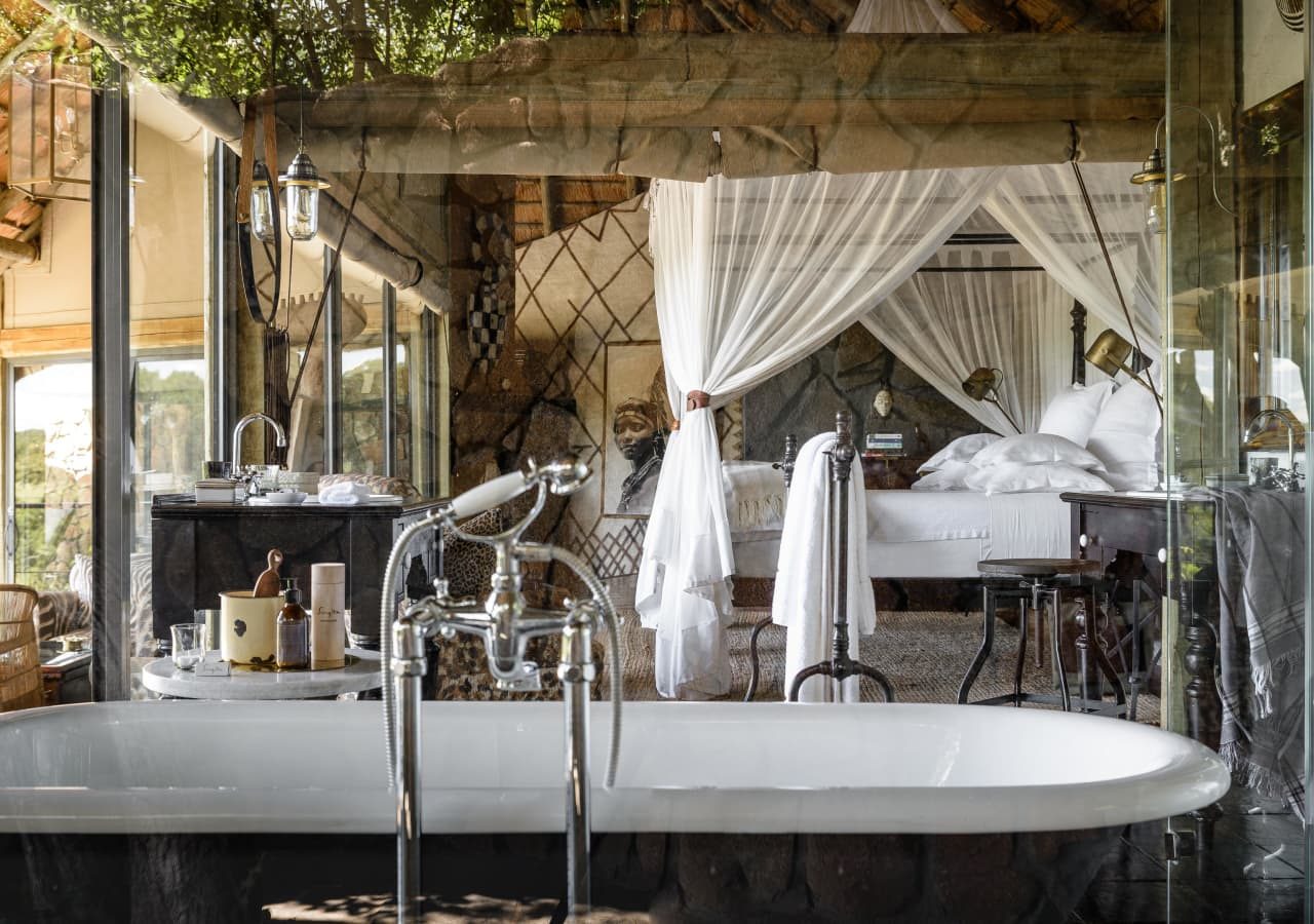 Singita ebony villa suite interior from the bathroom 1280