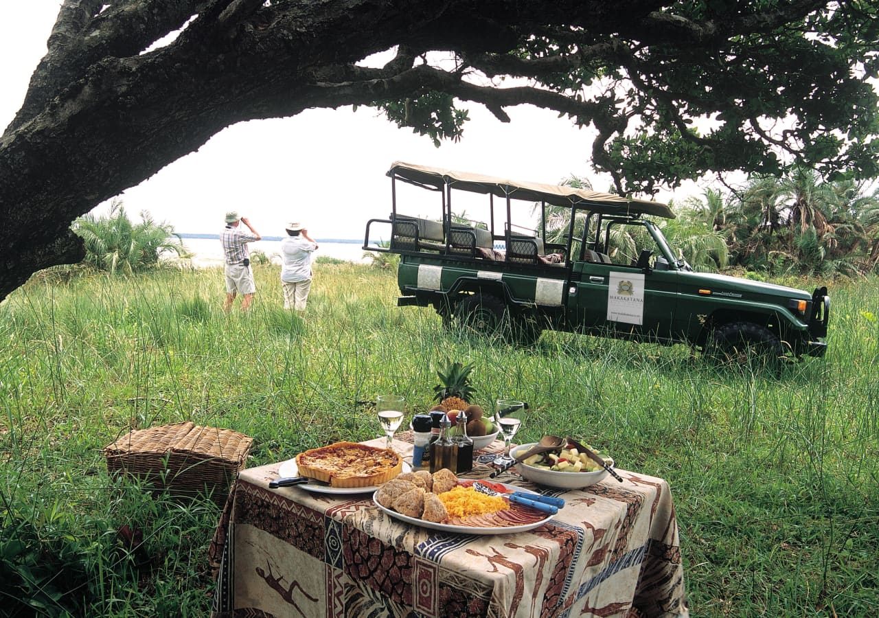 Makakatana bay lodge picnic in the bush 1280