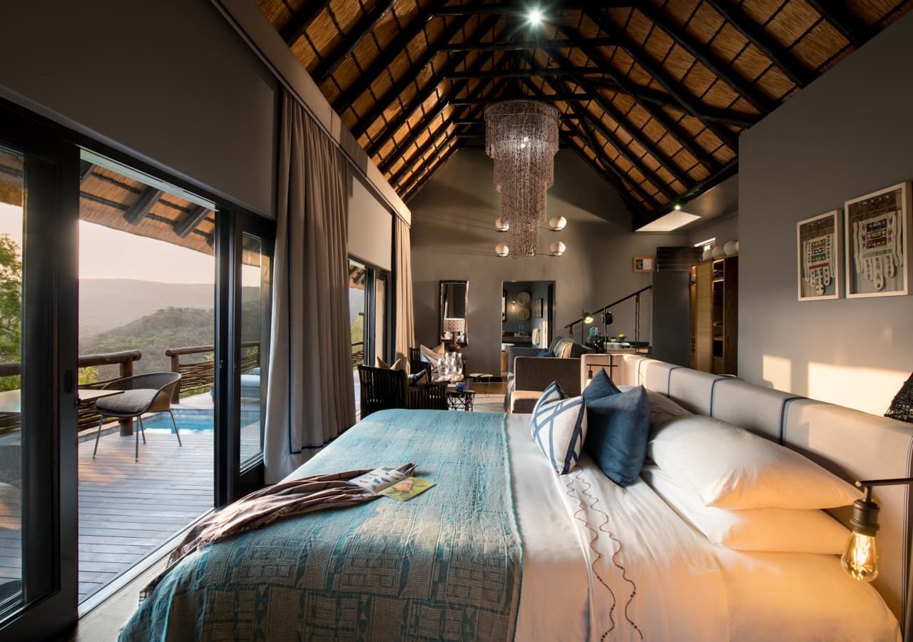 Phinda mountain lodge guest suite bedroom 1280