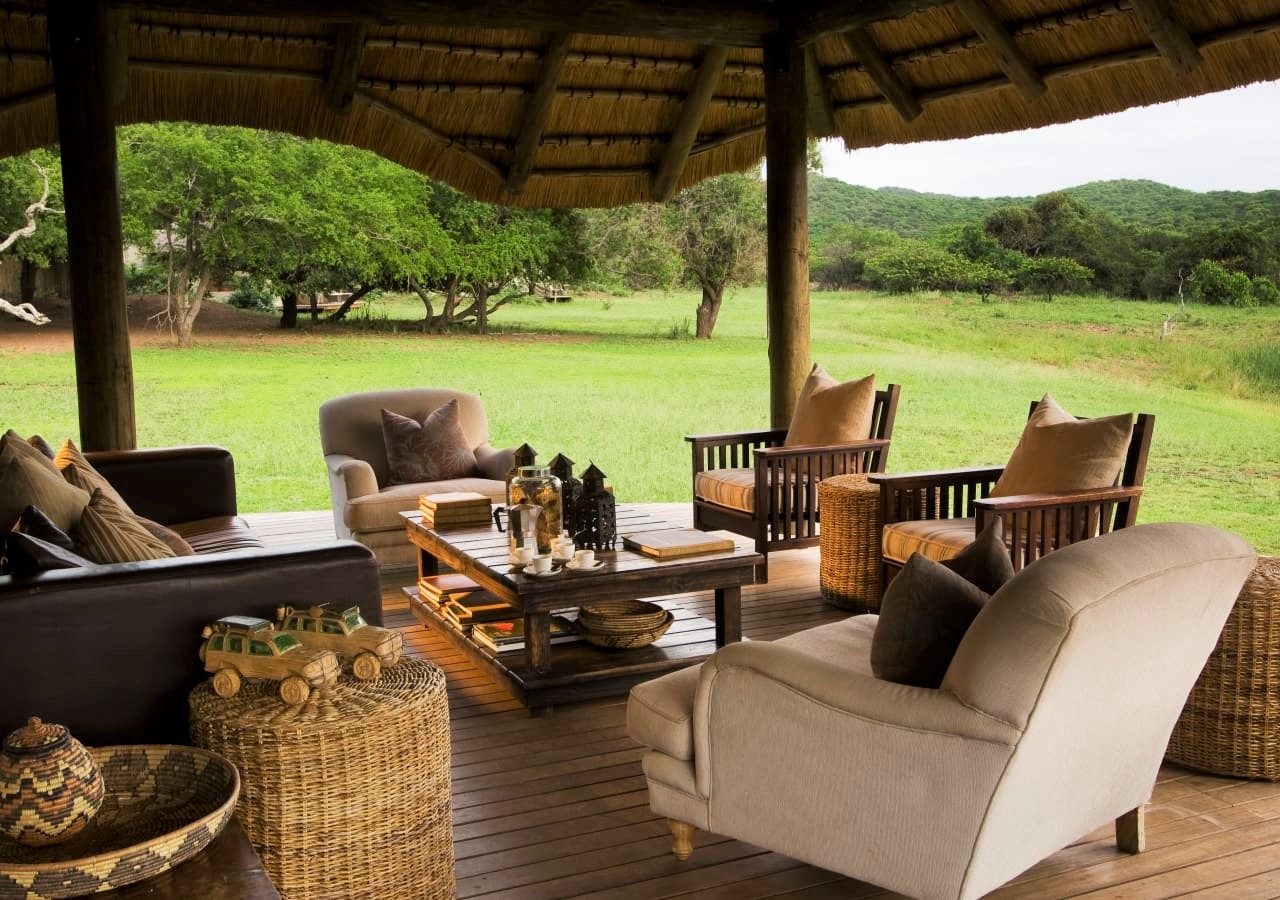 Phinda zuka lodge outdoor lounge area 1280