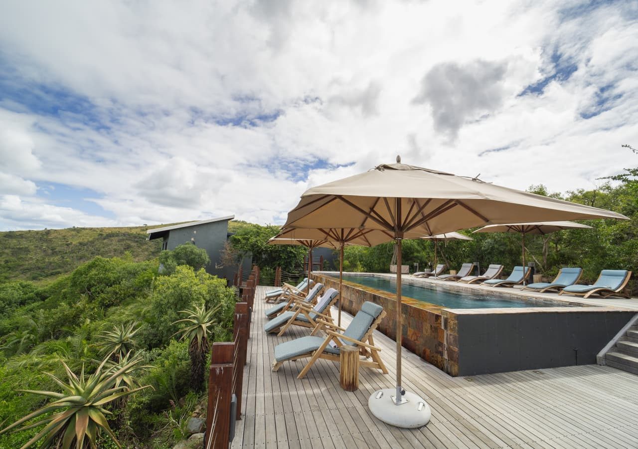 Rhino ridge safari lodge swimming pool and sun deck 1280