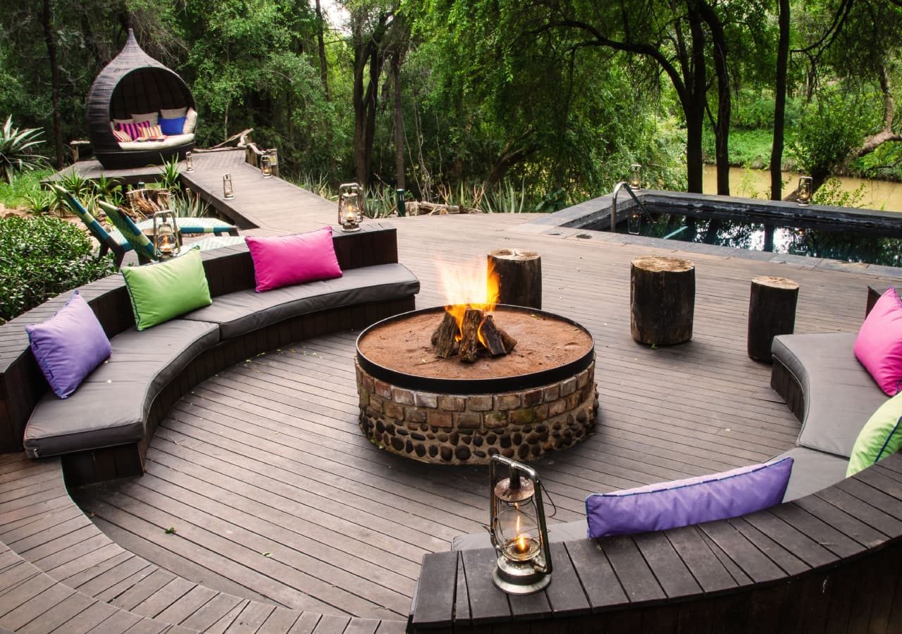 Jacis safari lodge safari suite deck and swimming pool area 1280