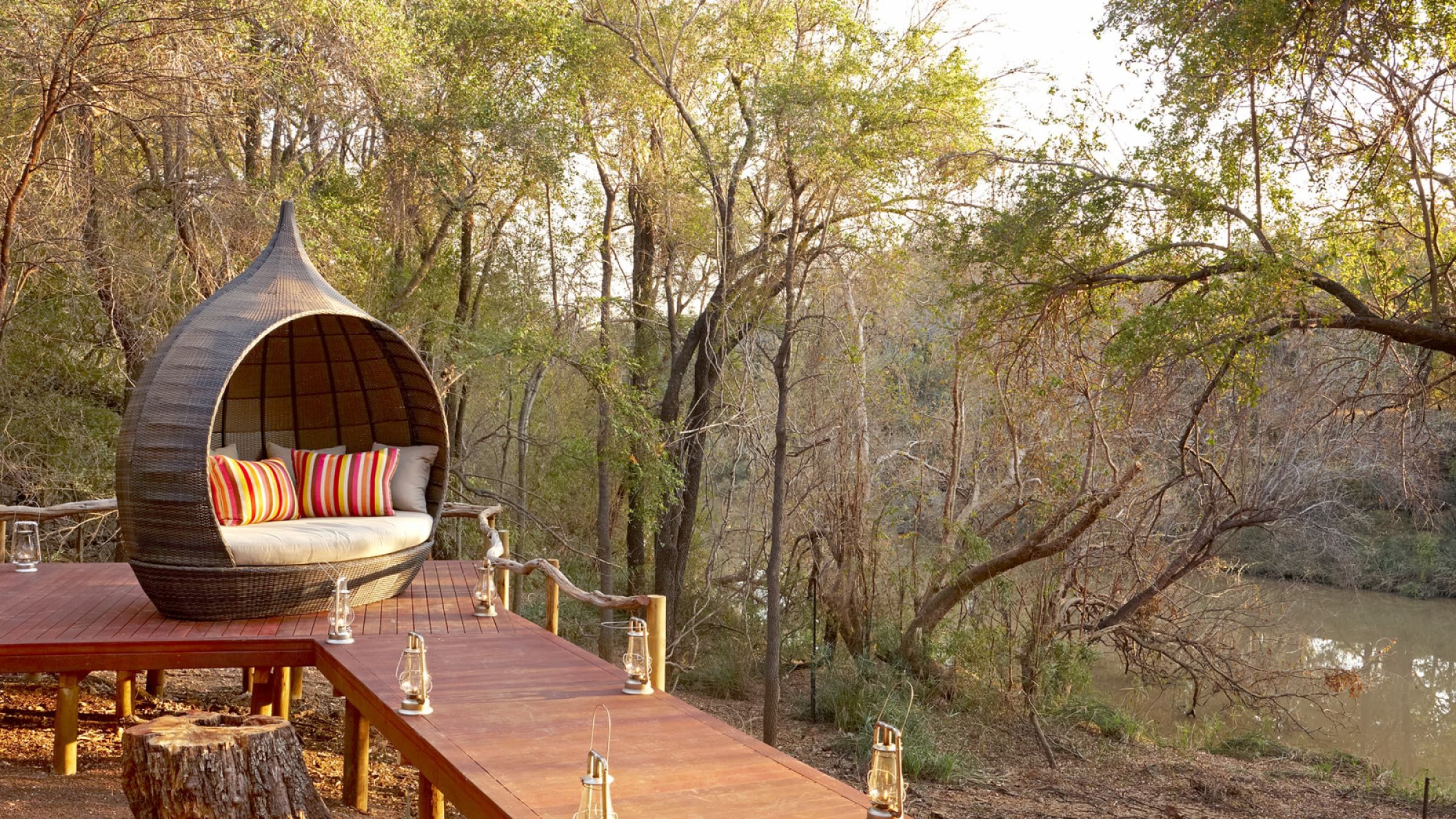 Jacis safari lodge safari suite safari suite lounge pod 2400