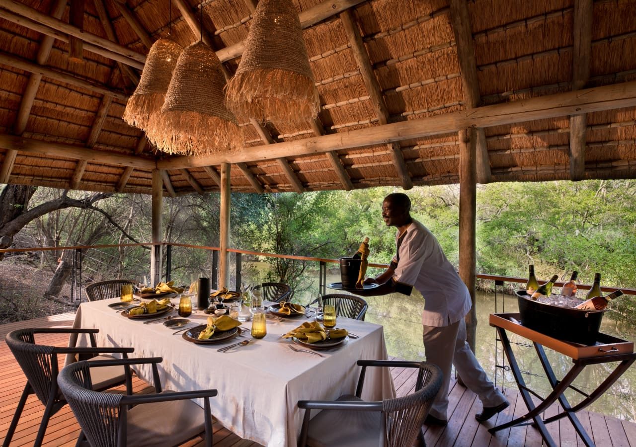 Morukuru river house main dining area 1280