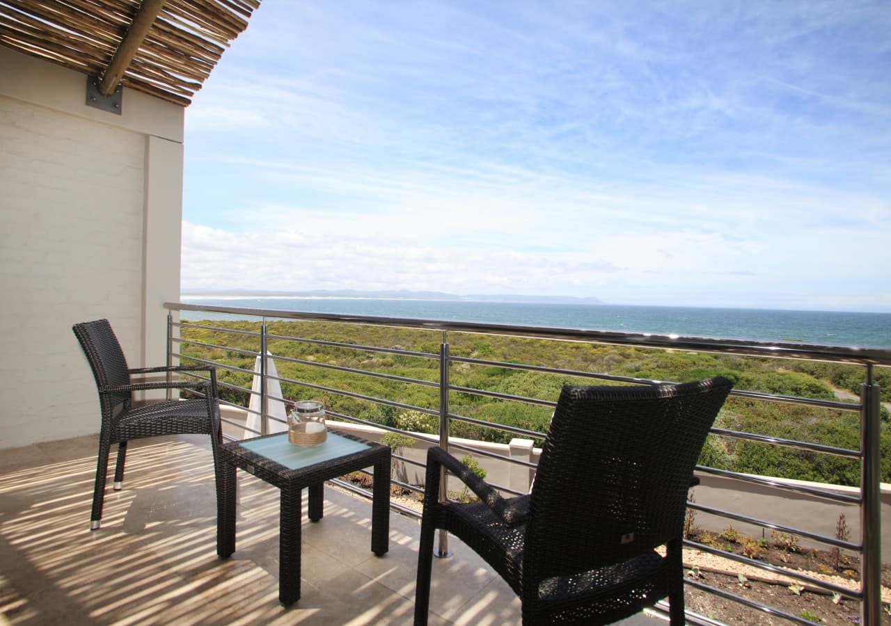 Abalone guest lodge private seaview patio 1280