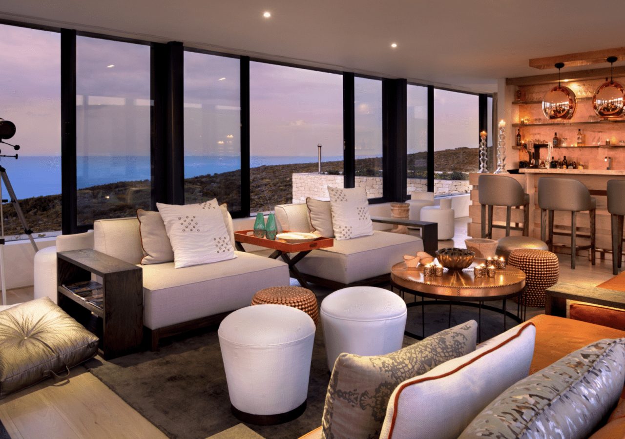 Morukuru ocean house bar and lounge area 1280