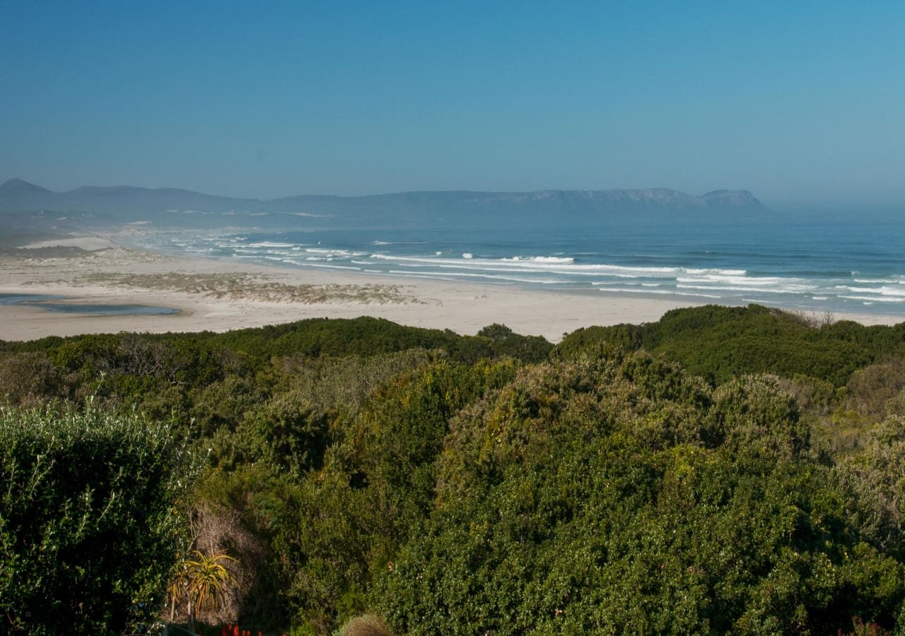 Mosselberg on grotto beach beach views 1280