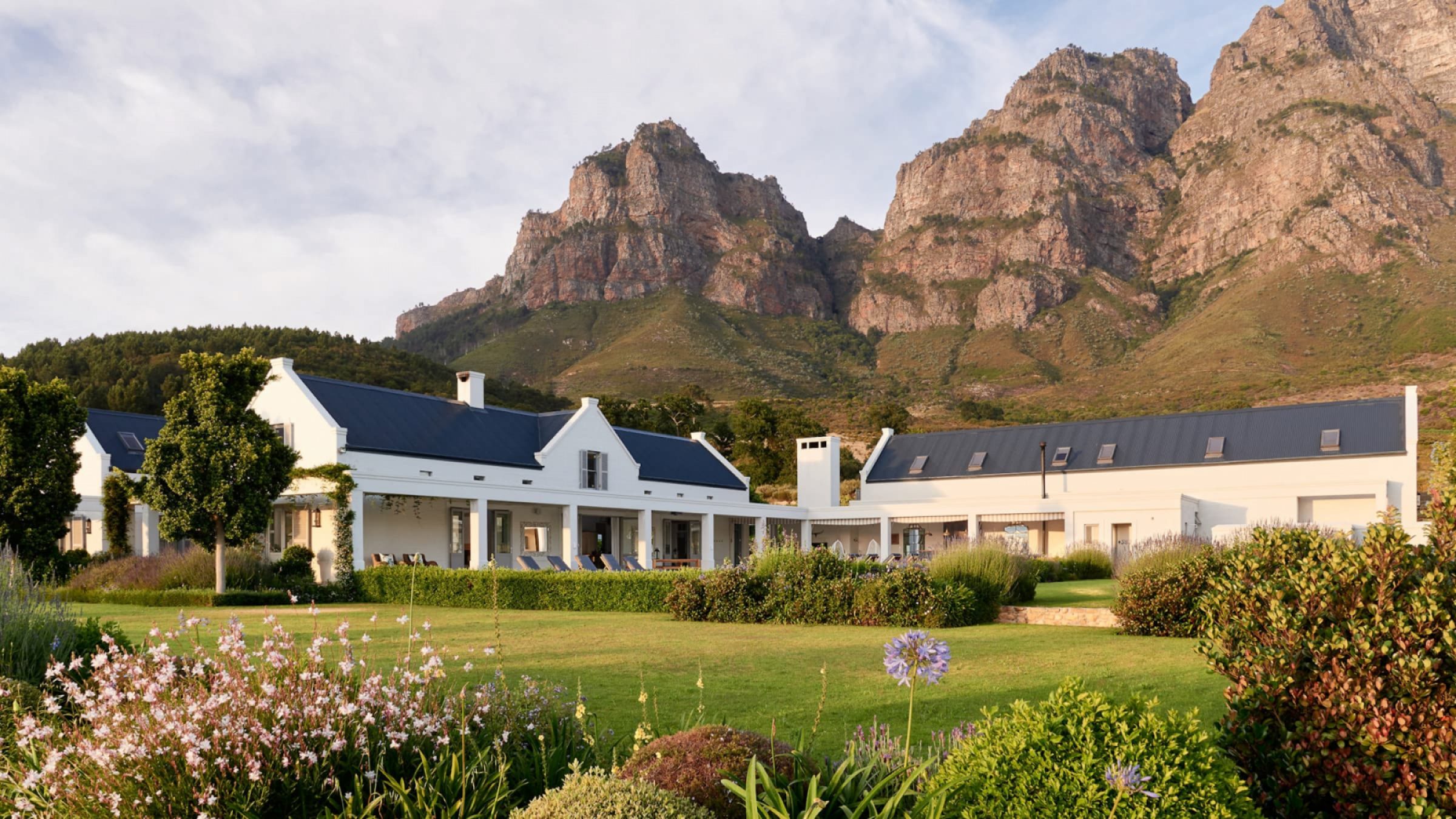 Boschendal mountain villa exterior view 2400