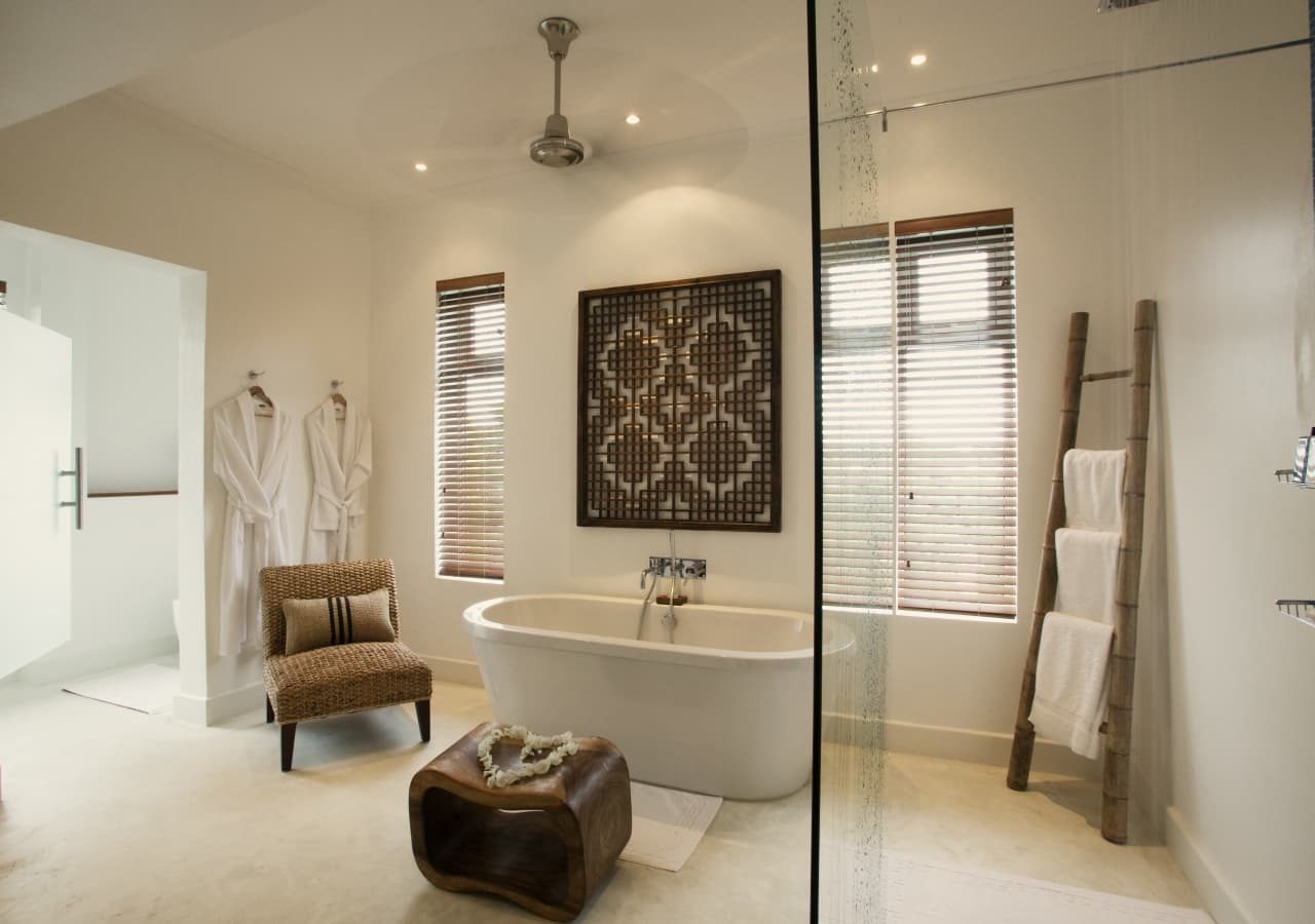 The oyster bay bathroom interior 1280