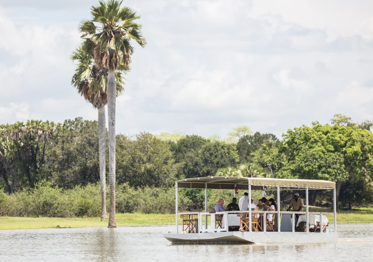 Siwandu boat safari experience 1280