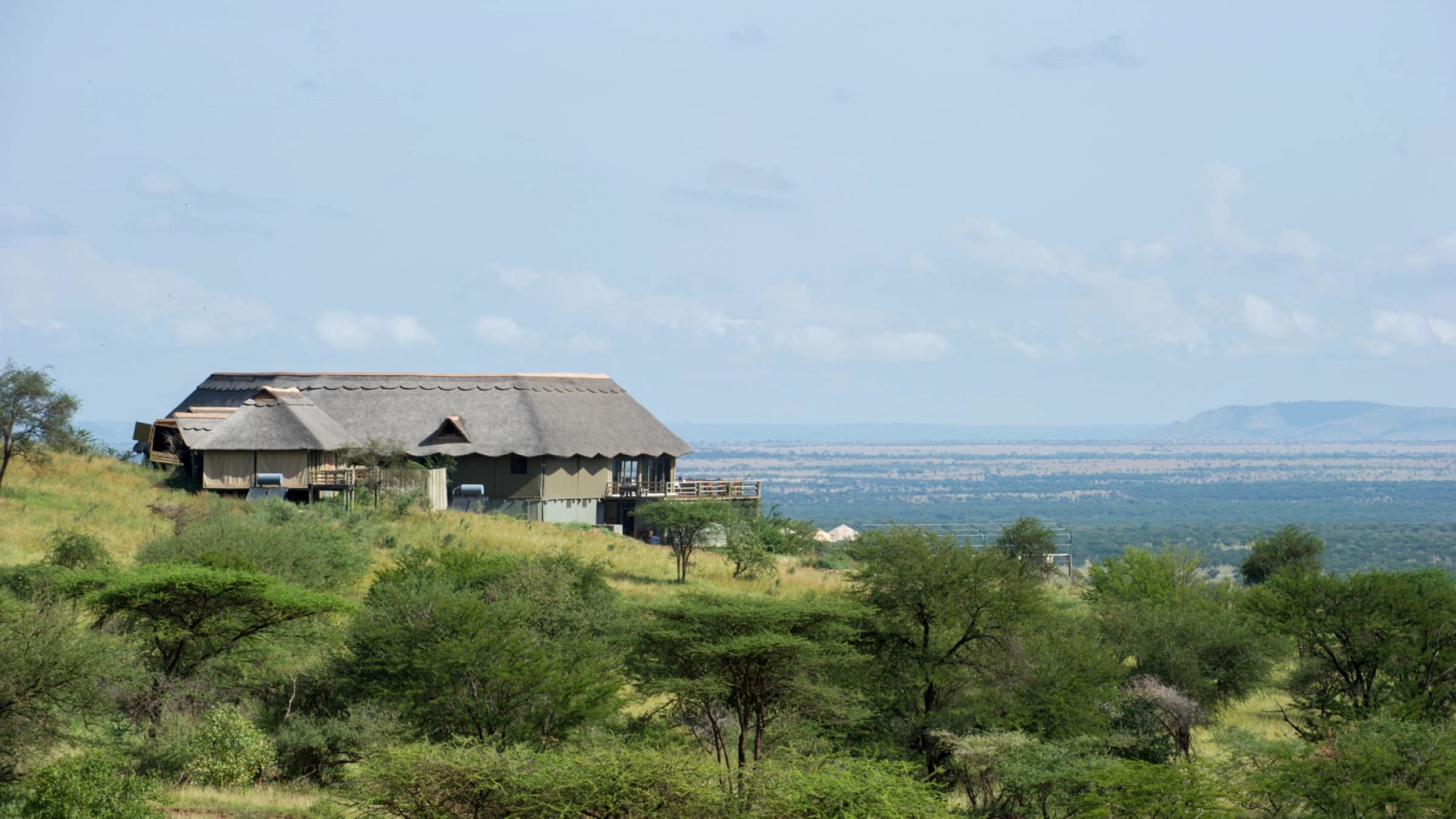 Kubu kubu tented camp lodge exterior and setting 2400