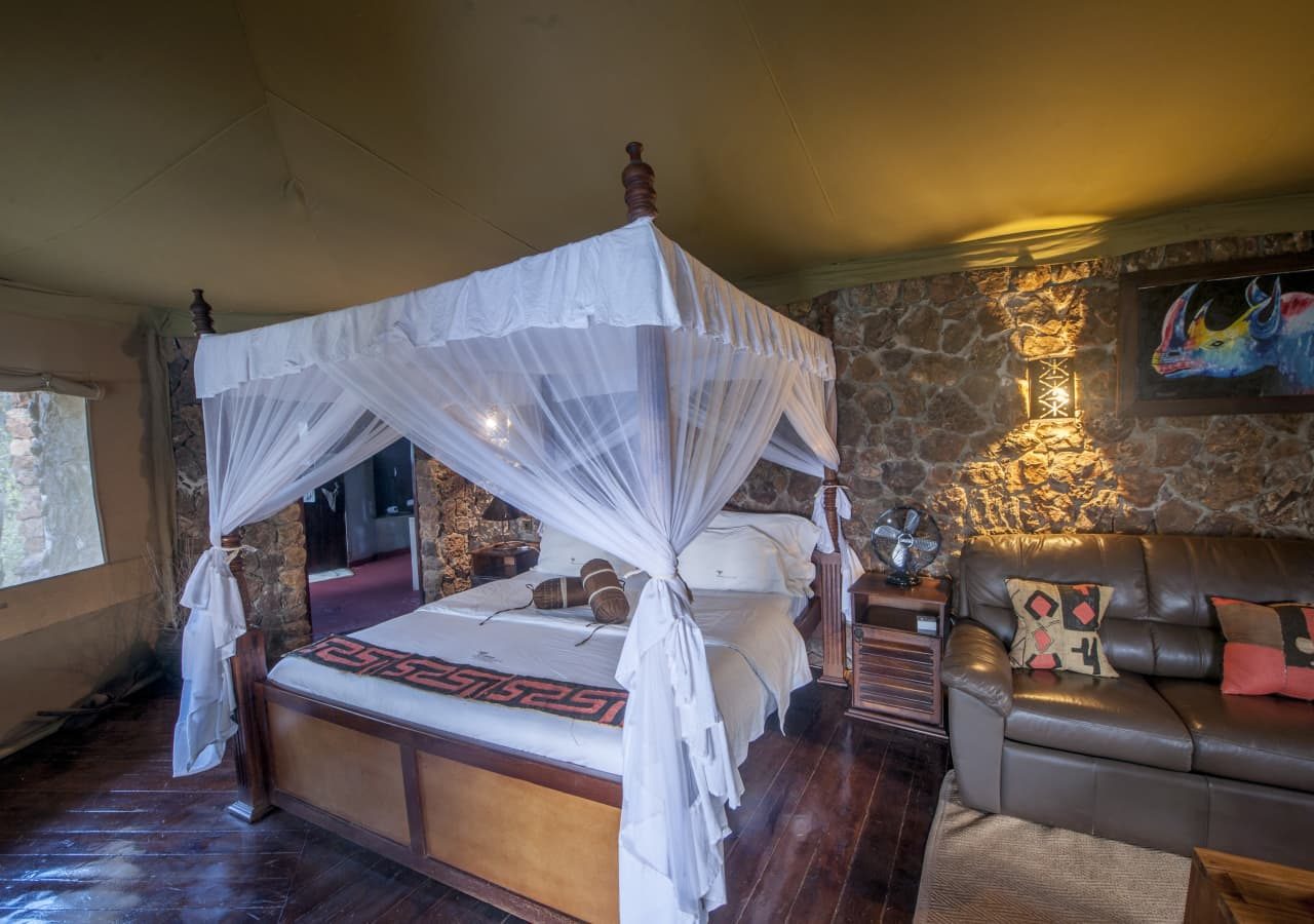 Mbalageti serengeti tent interior 1280