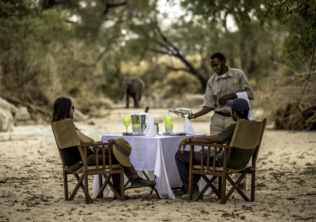 Nimali tarangire champagne bush breakfast 1280