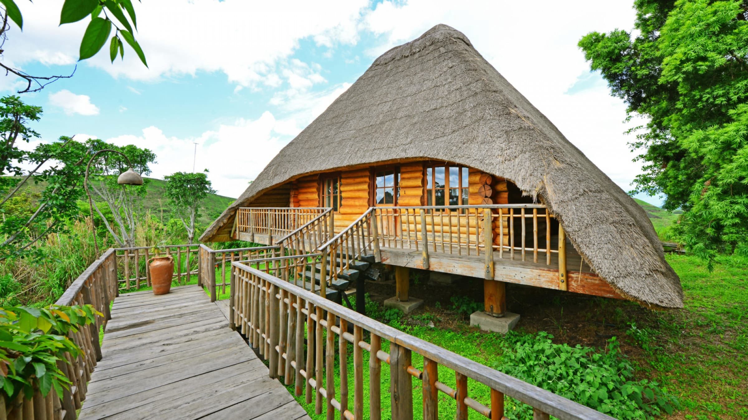 Kyaninga lodge cottage exterior 2400