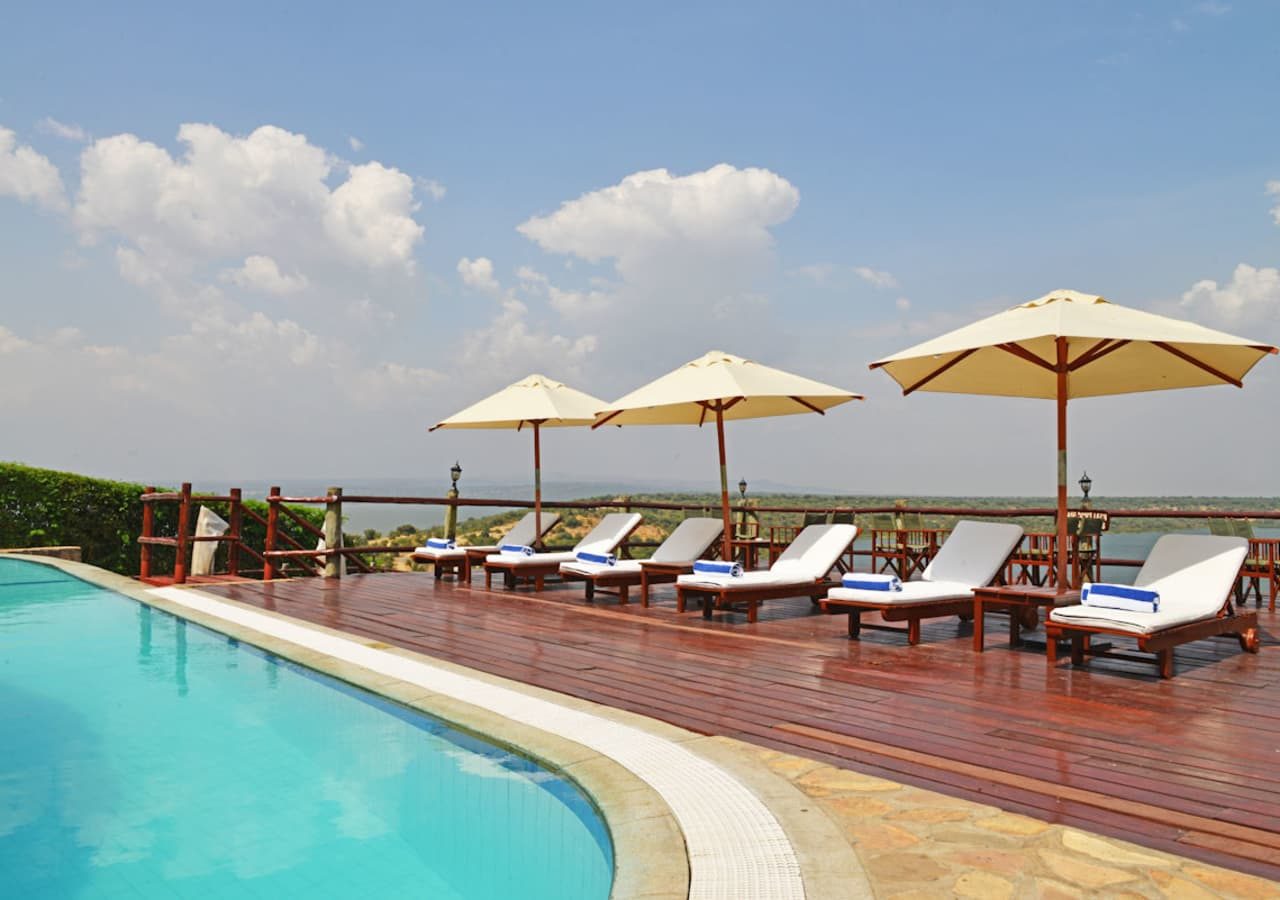 Mweya safari lodge swimming pool and deck 1280