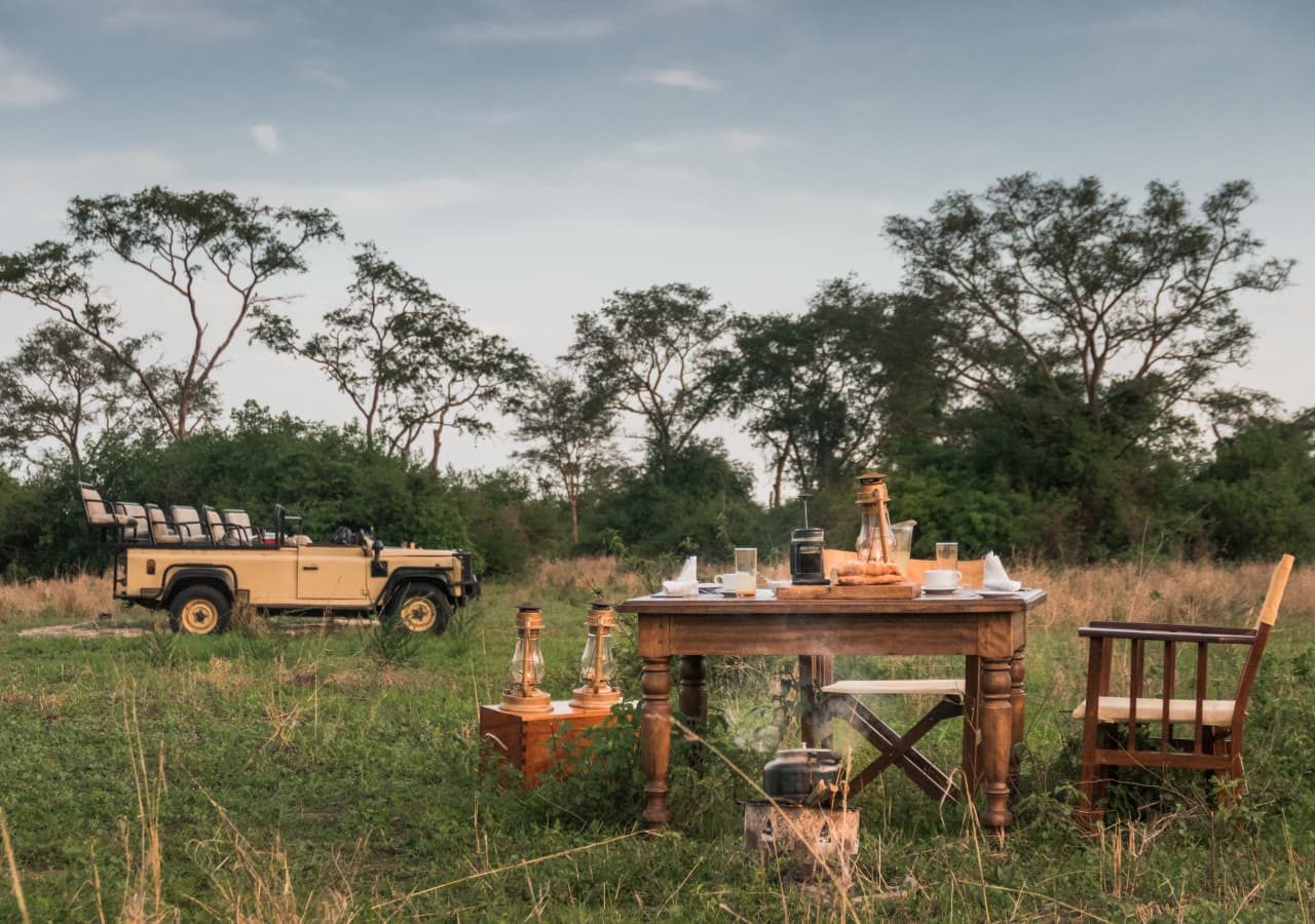 Semliki safari lodge bush breakfast 1280