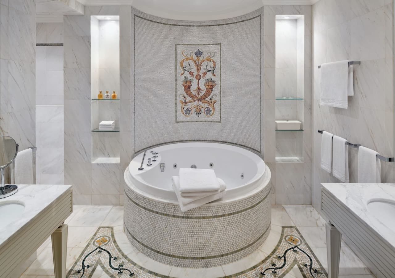 Palazzo versace dubai suite bathroom with a bathtub 1280