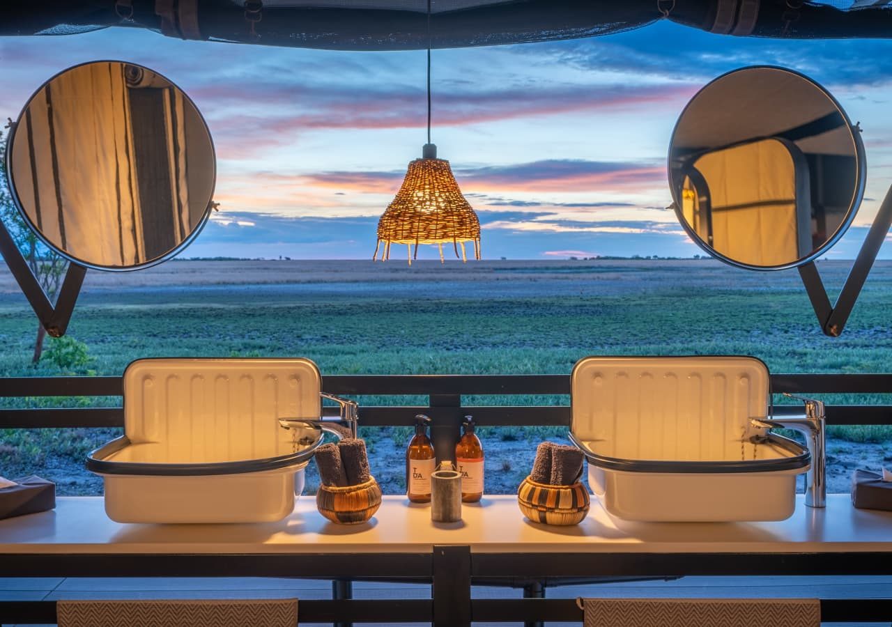 Time tide king lewanika lodge safari tent bathroom 1280