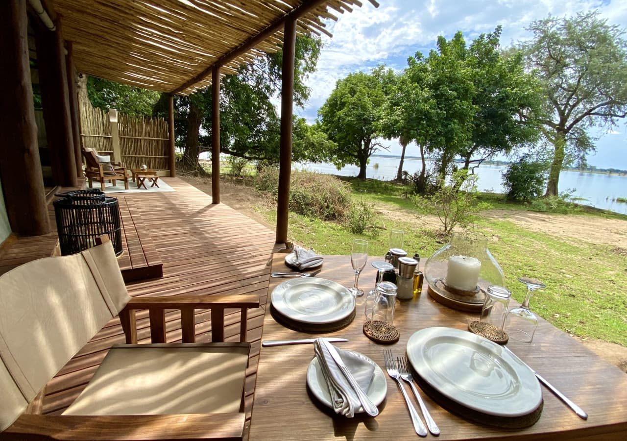 Chiawa camp dining on the verdana 1280