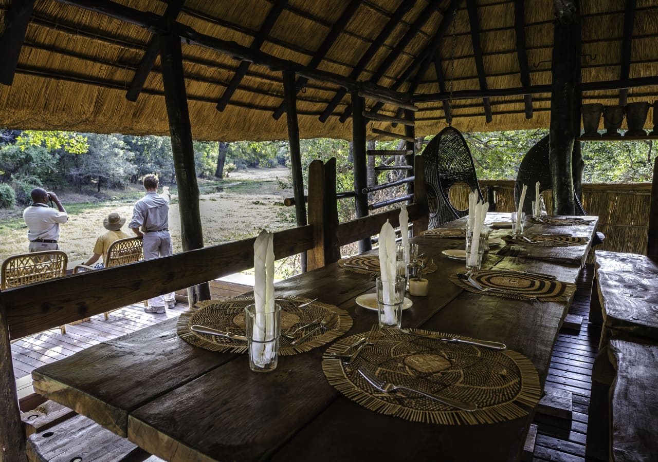 Chamilandu bushcamp dining area 1280