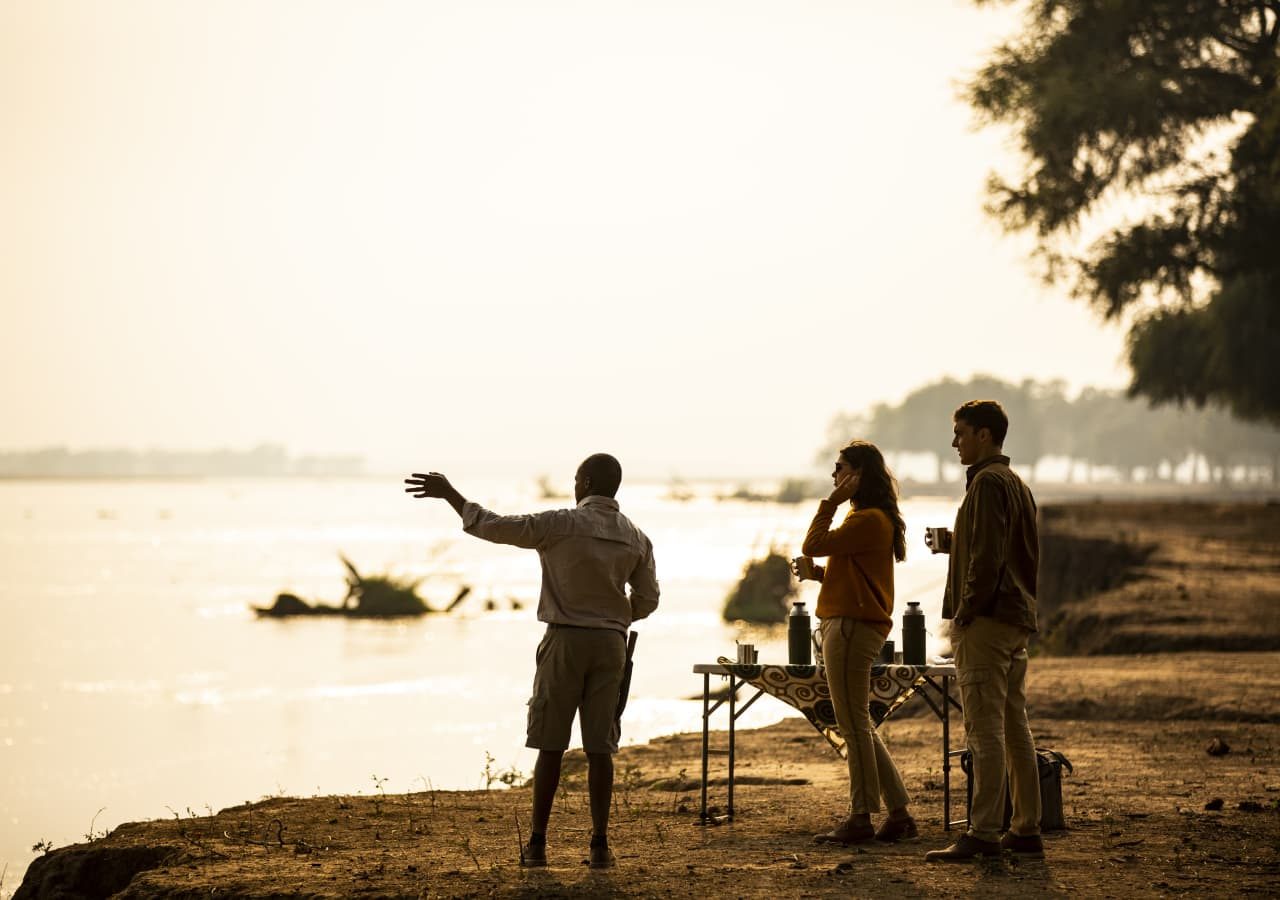 Chikwenya drink stop at mana pools national park 1280