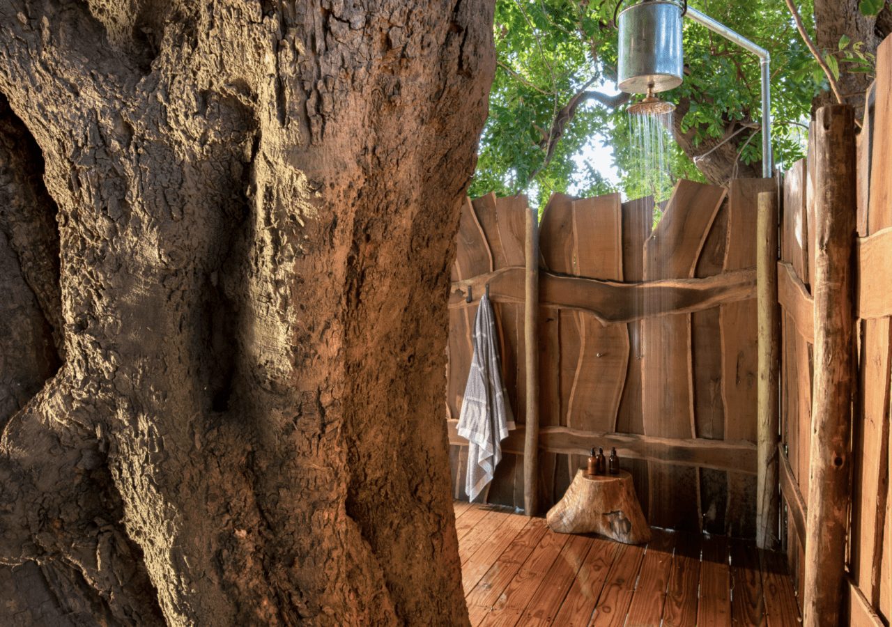 Nyamatusi camp outdoor shower 1280