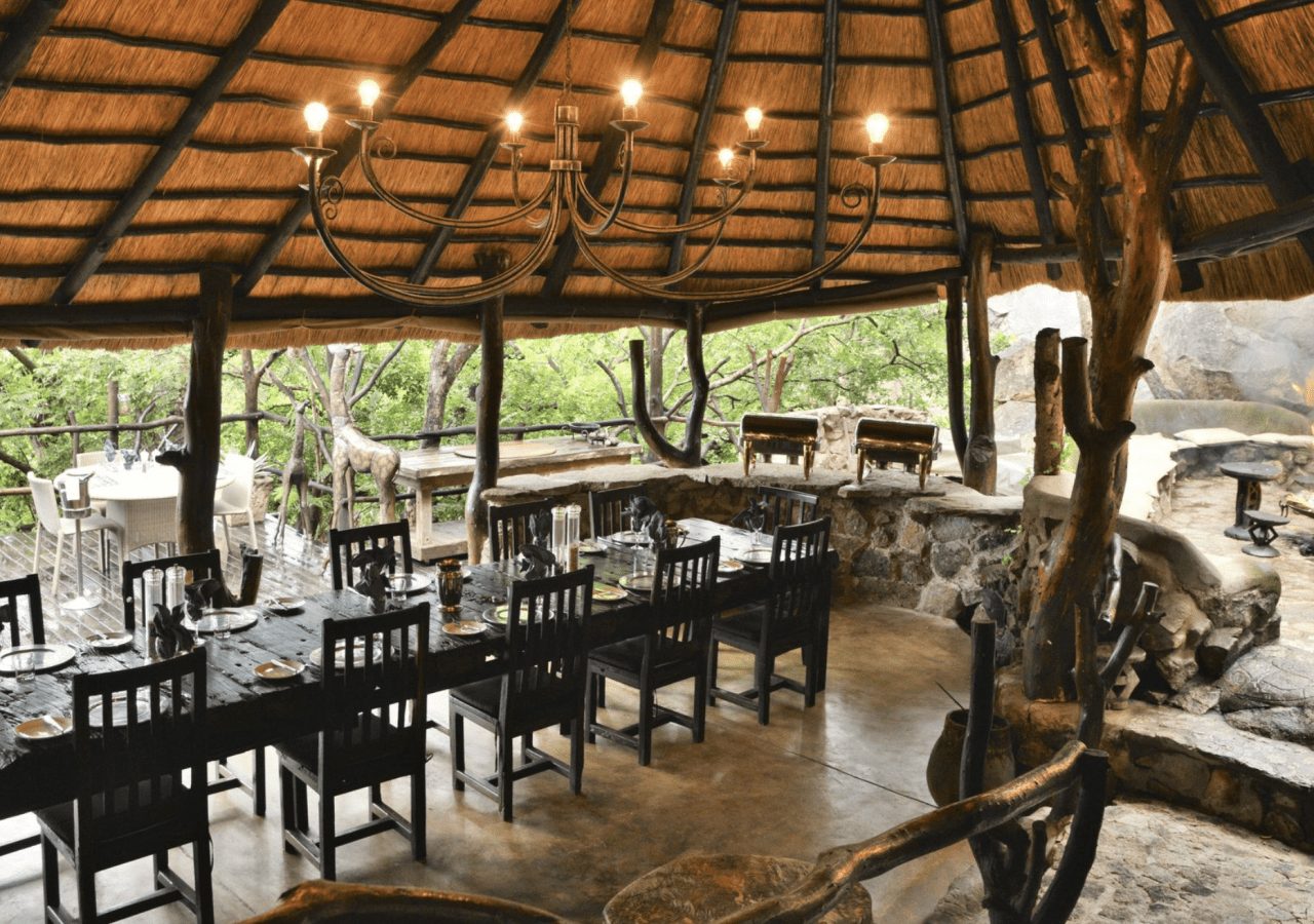 Amalinda lodge dining area 1280