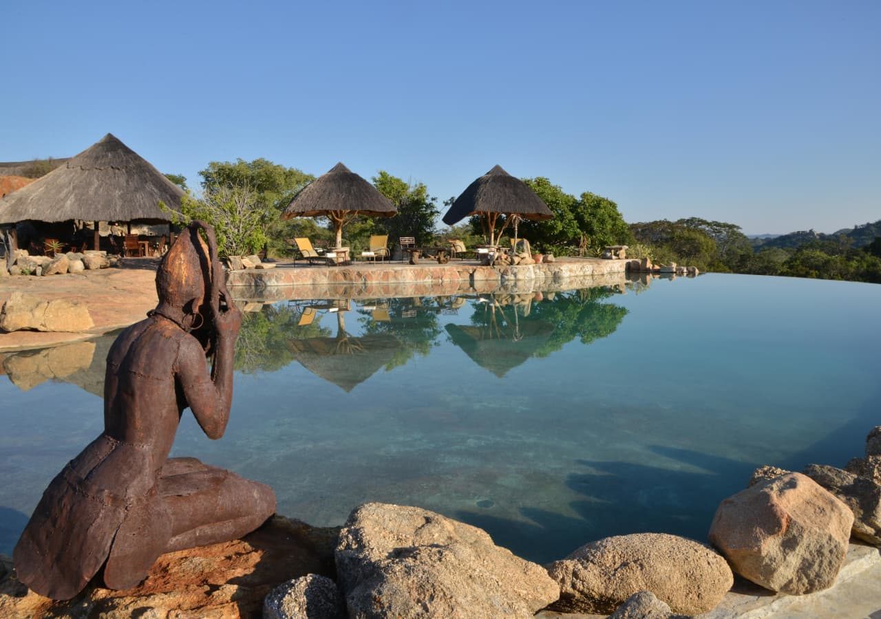 Amalinda lodge infinity rock pool 1280